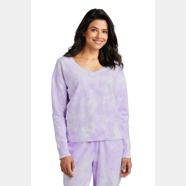 Women's Beach Wash ® Cloud Tie Dye V Neck Sweatshirt Thumbnail