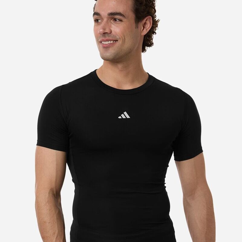 Men's Techfit Compression T-Shirt Thumbnail